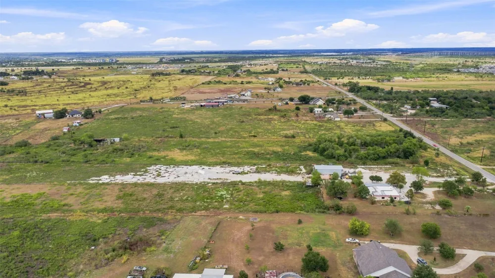 6207 Turnersville Road Creedmoor, TX 78610