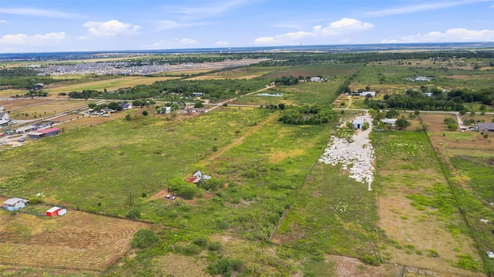 6207 Turnersville Road Creedmoor, TX 78610