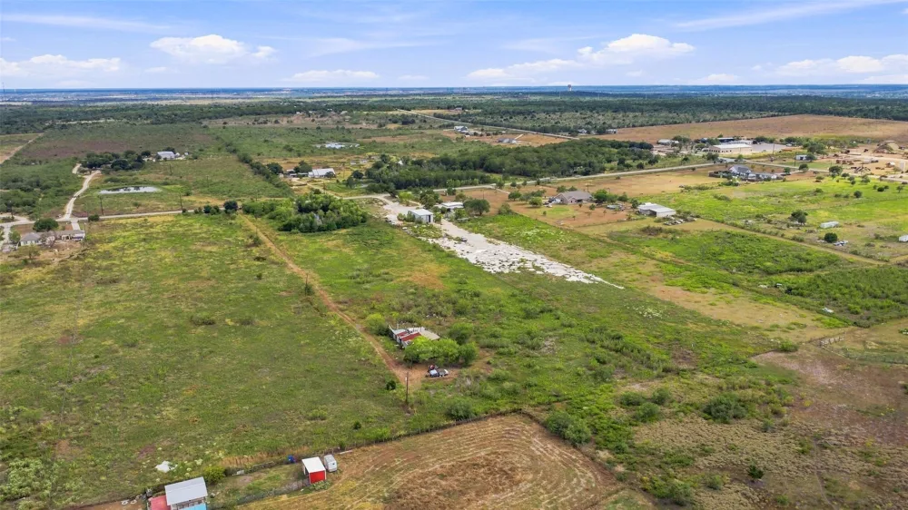 6207 Turnersville Road Creedmoor, TX 78610