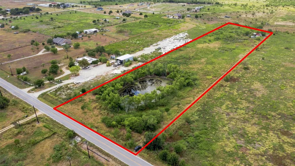 6207 Turnersville Road Creedmoor, TX 78610