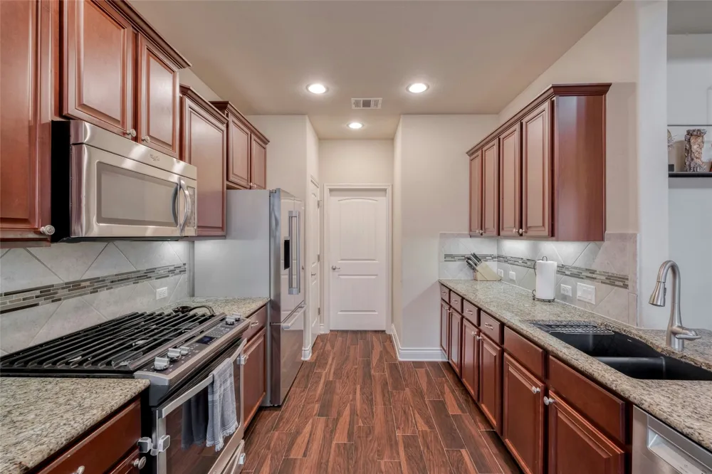 2417 Spanish Camp Cove Austin, TX 78725