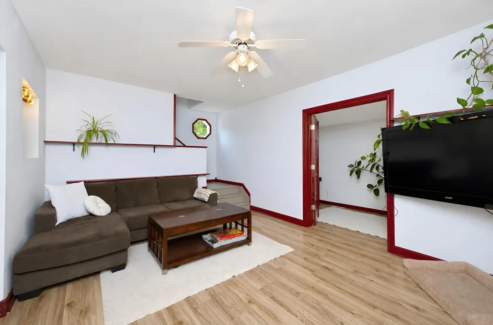 1210 13 1/2 STREET S Fargo, ND 58103