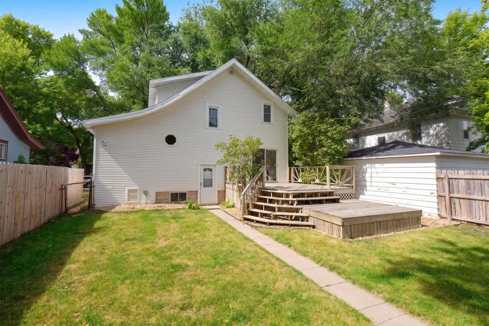 1210 13 1/2 STREET S Fargo, ND 58103