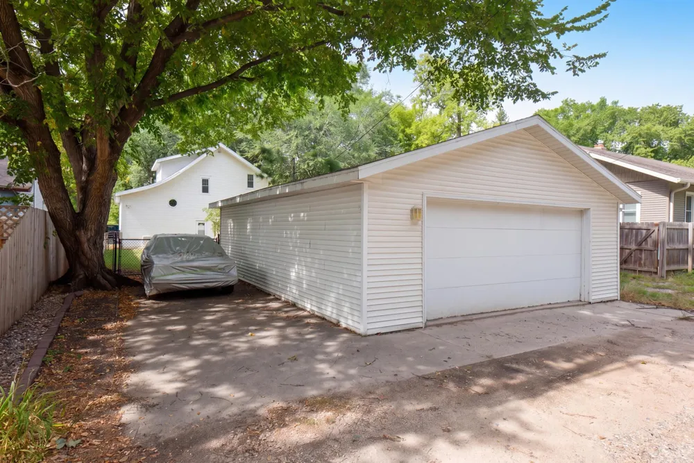 1210 13 1/2 STREET S Fargo, ND 58103