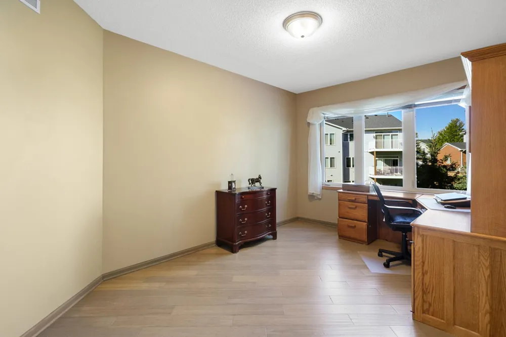 20035 Homestead Court #28 Lakeville, MN 55044