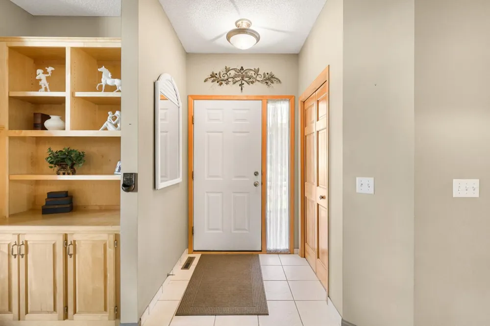 20035 Homestead Court #28 Lakeville, MN 55044