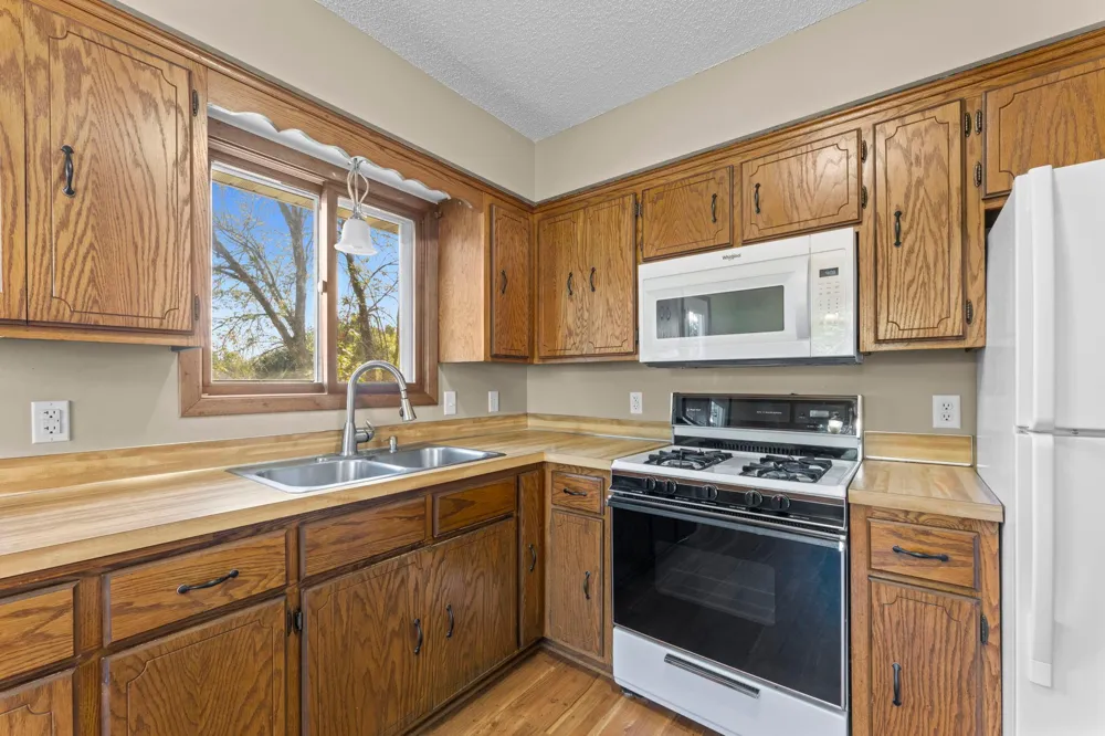 3756 226th Avenue NW Saint Francis, MN 55070