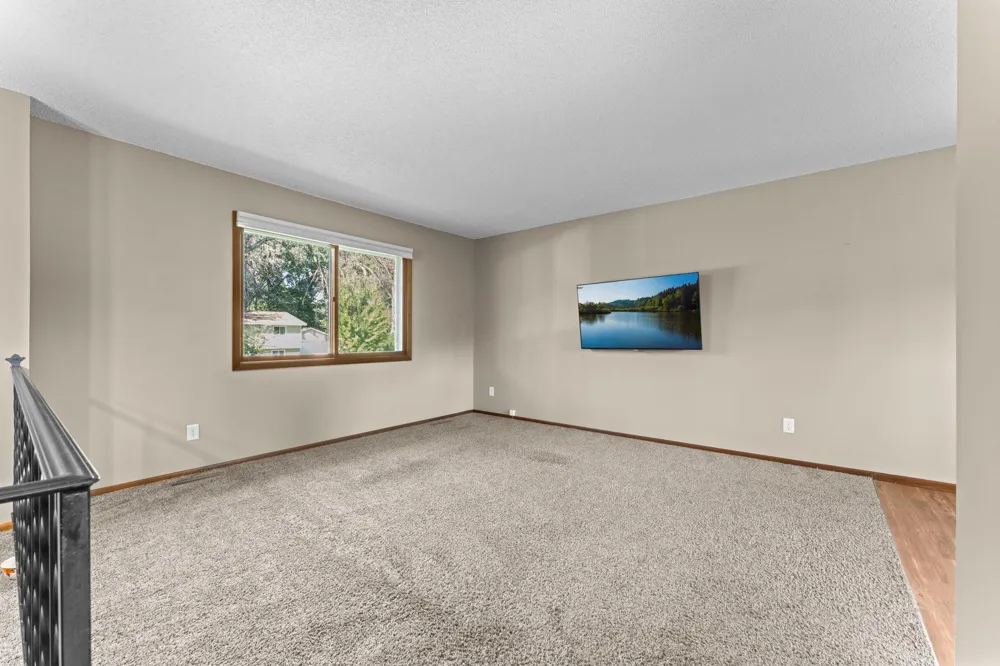 3756 226th Avenue NW Saint Francis, MN 55070