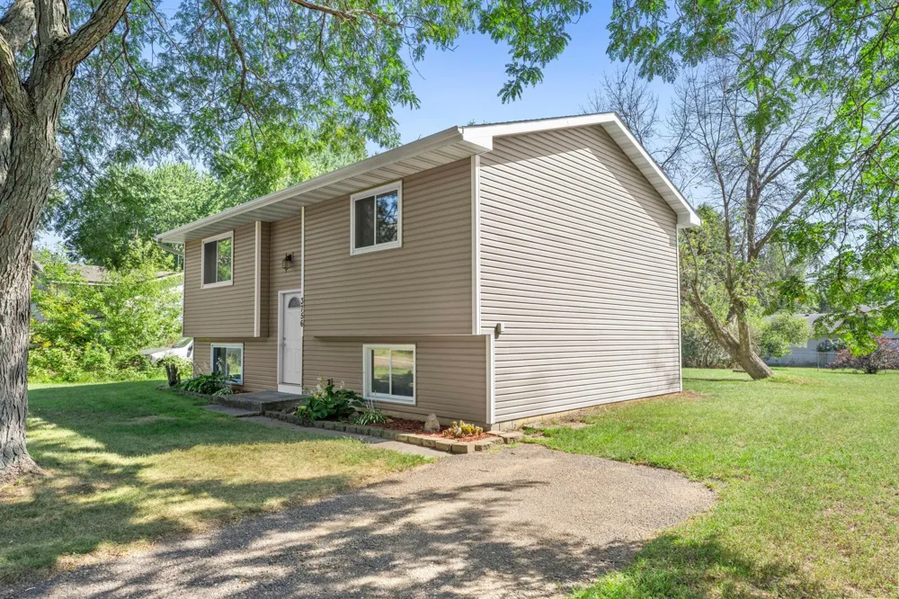 3756 226th Avenue NW Saint Francis, MN 55070