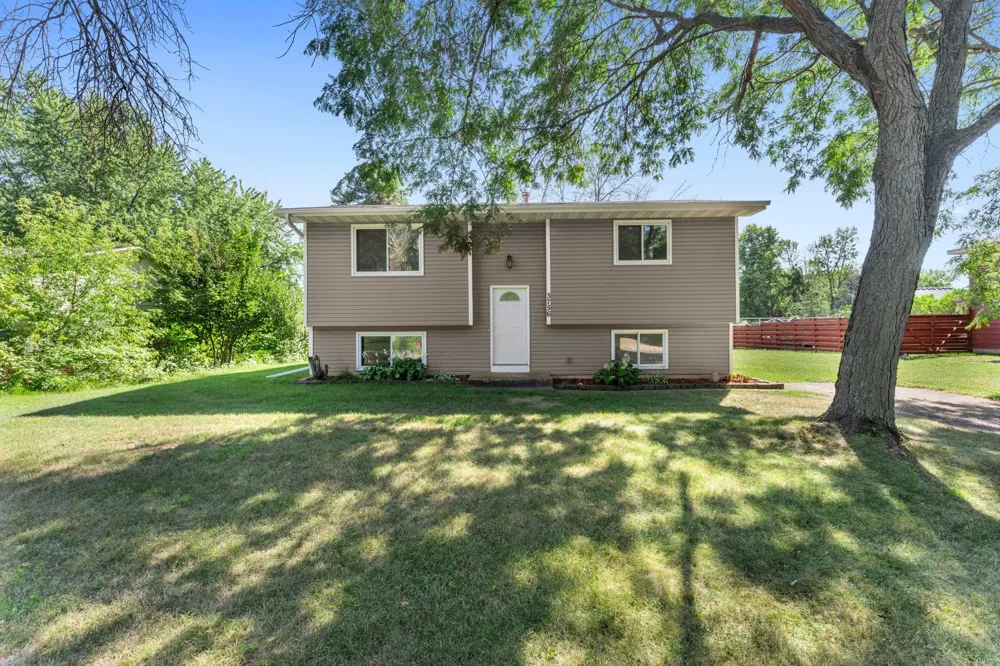 3756 226th Avenue NW Saint Francis, MN 55070