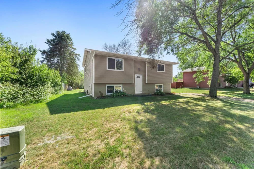 3756 226th Avenue NW Saint Francis, MN 55070