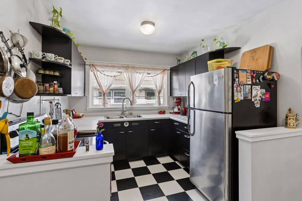 5536 Nicollet Avenue #3 Minneapolis, MN 55419