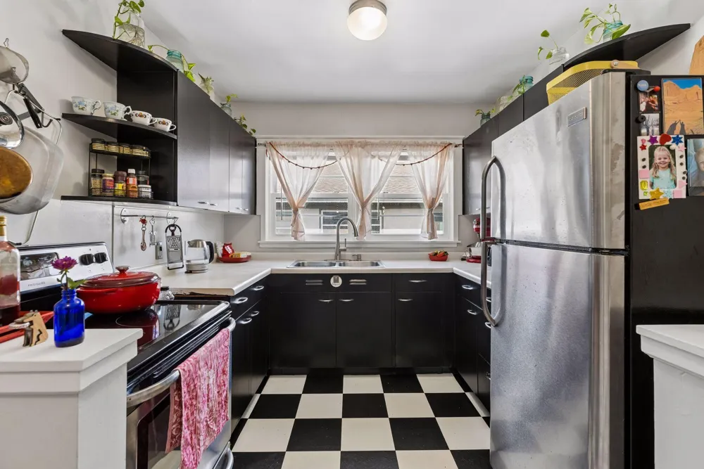 5536 Nicollet Avenue #3 Minneapolis, MN 55419