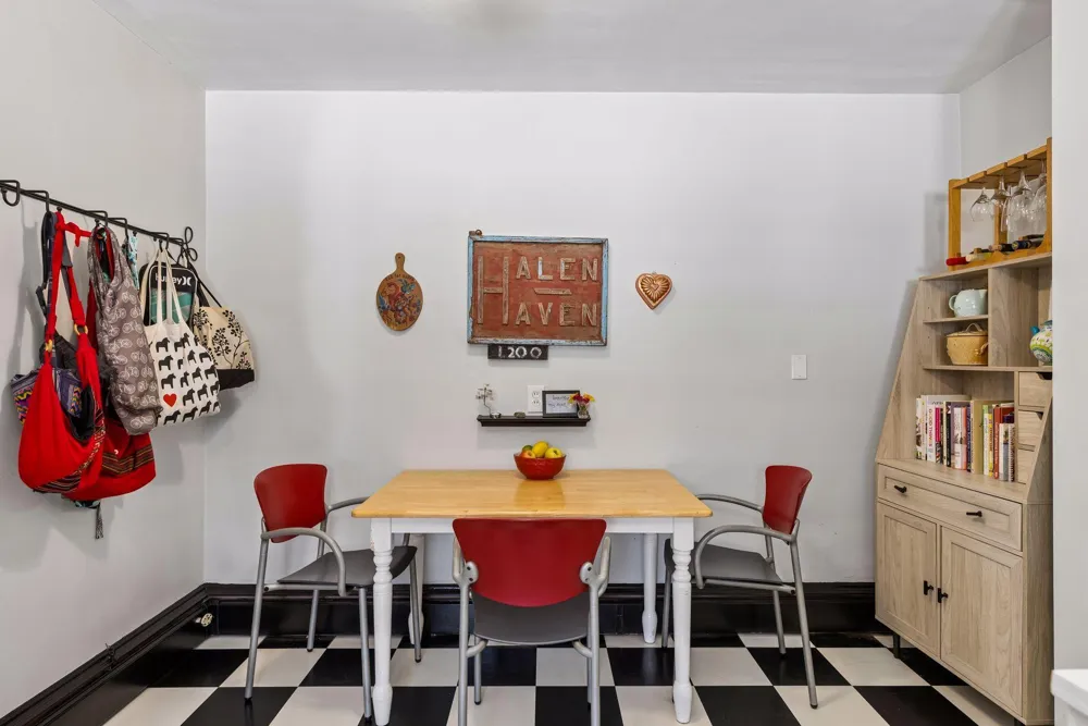 5536 Nicollet Avenue #3 Minneapolis, MN 55419