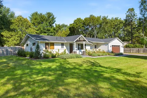 825 County Road 101