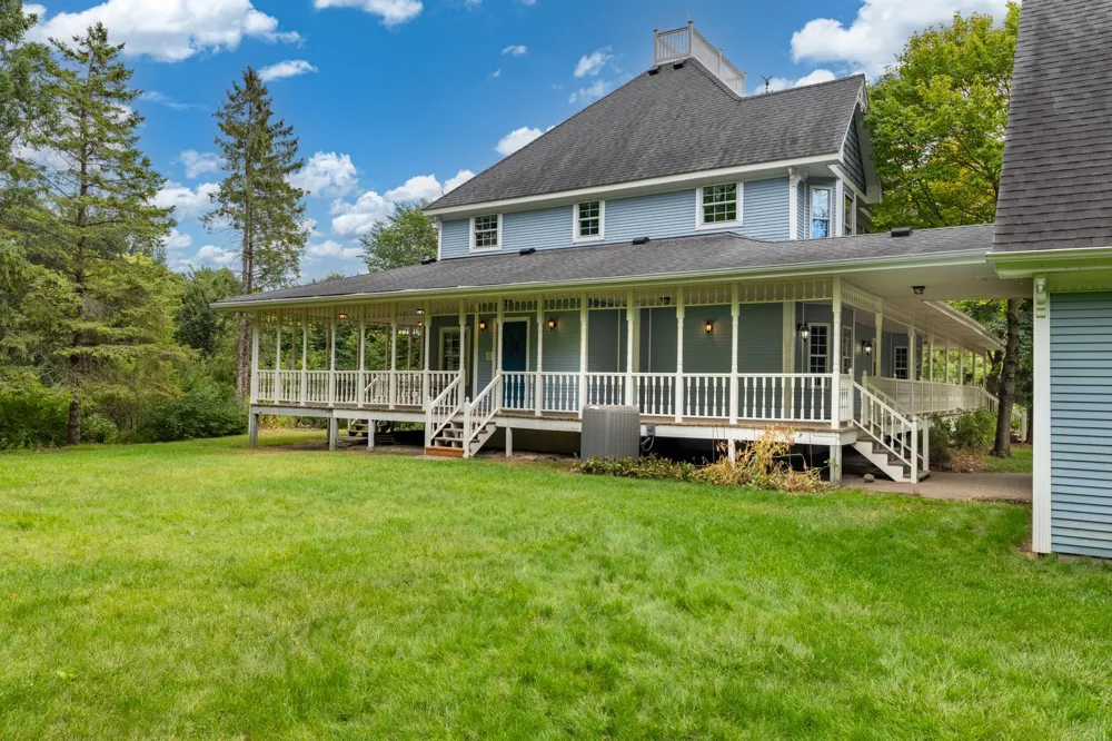 8620 Inver Grove Trail Inver Grove Heights, MN 55076