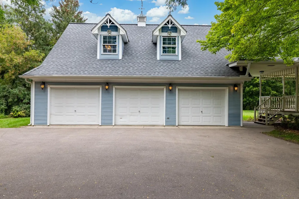 8620 Inver Grove Trail Inver Grove Heights, MN 55076