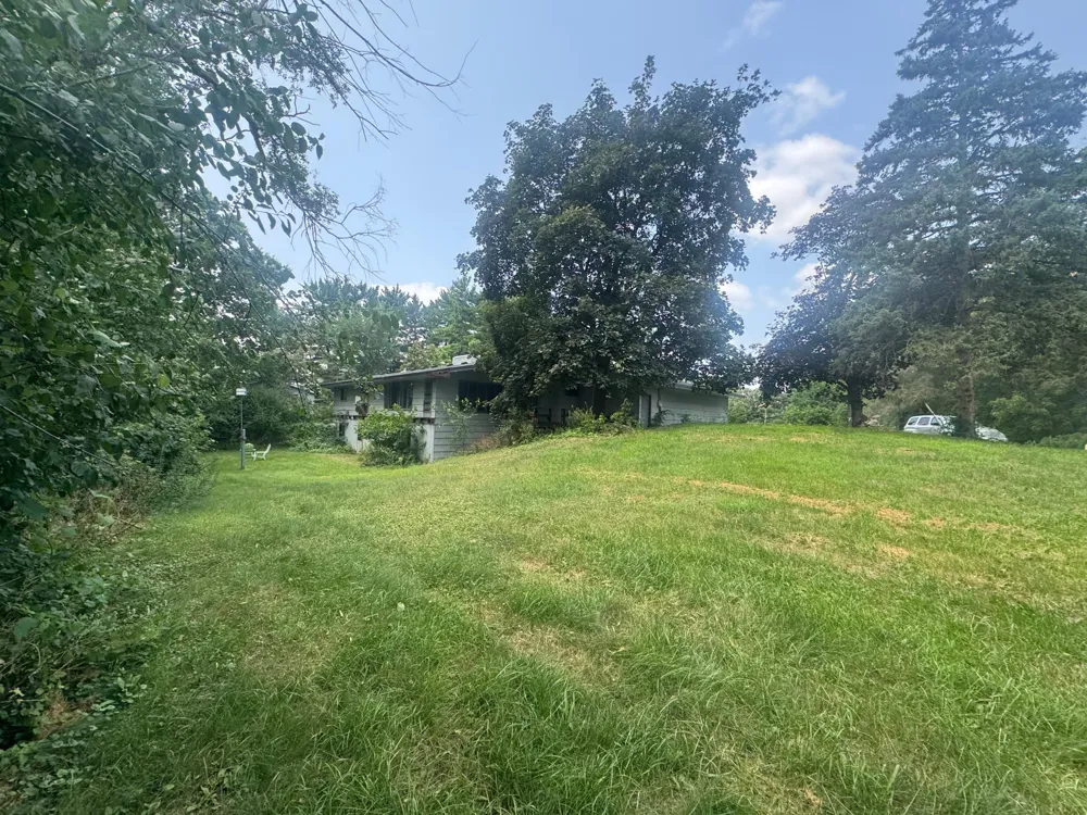 9149 Meadowview Road Bloomington, MN 55425