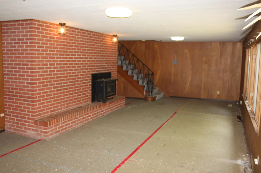 9149 Meadowview Road Bloomington, MN 55425