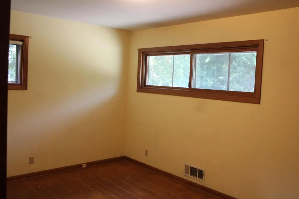 9149 Meadowview Road Bloomington, MN 55425