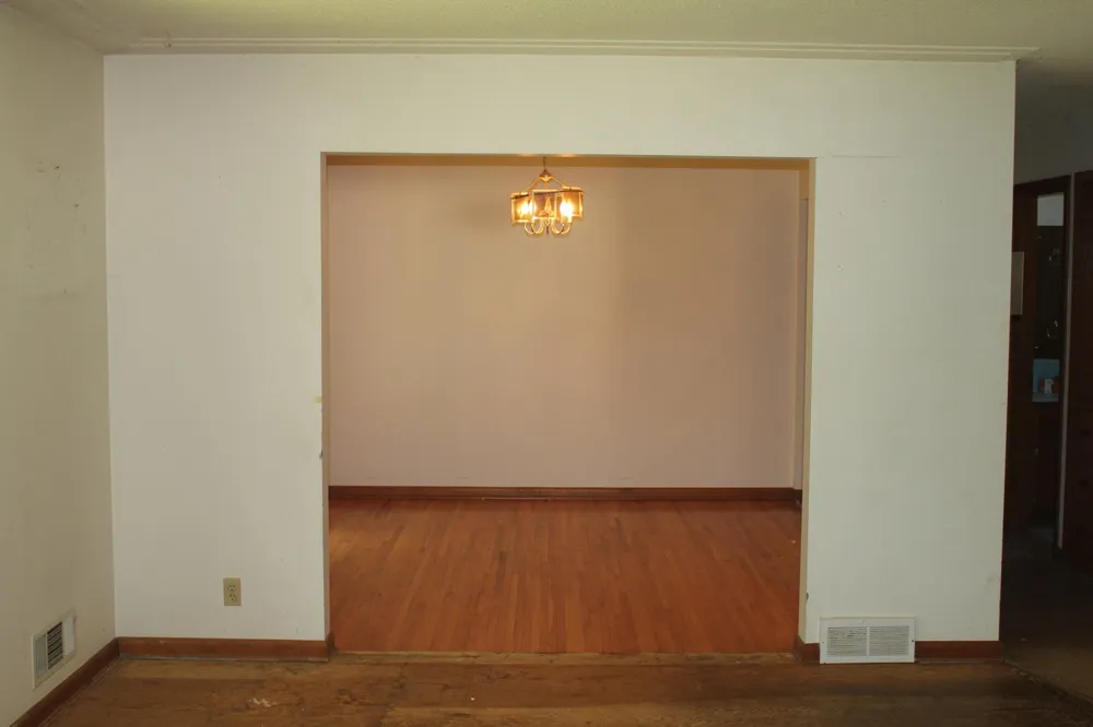9149 Meadowview Road Bloomington, MN 55425