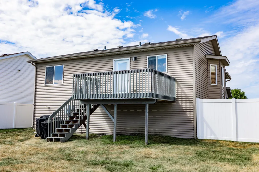 1219 DIVERSION DRIVE W West Fargo, ND 58078