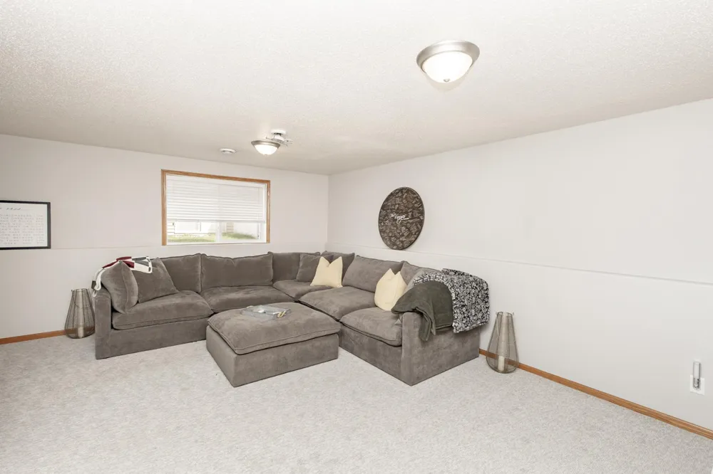 1219 DIVERSION DRIVE W West Fargo, ND 58078