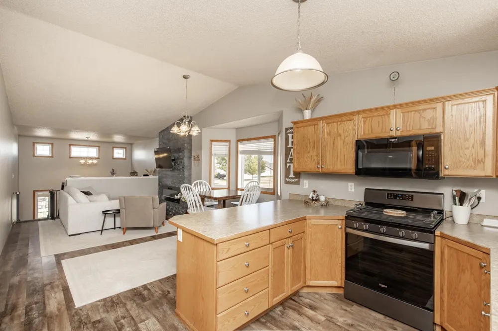 1219 DIVERSION DRIVE W West Fargo, ND 58078