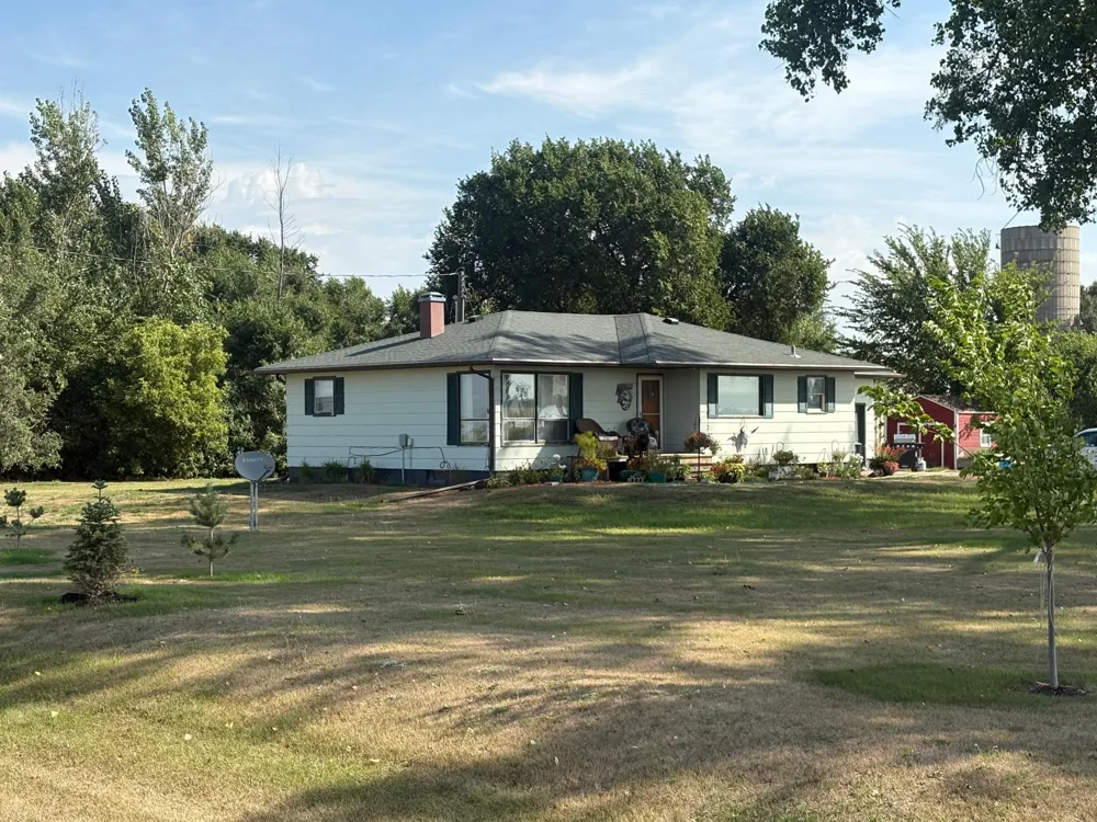 7850 Hwy 18 Highway Wyndmere, ND 58081