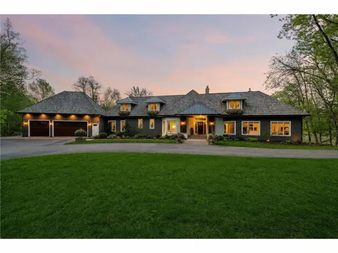 28200 Boulder Circle