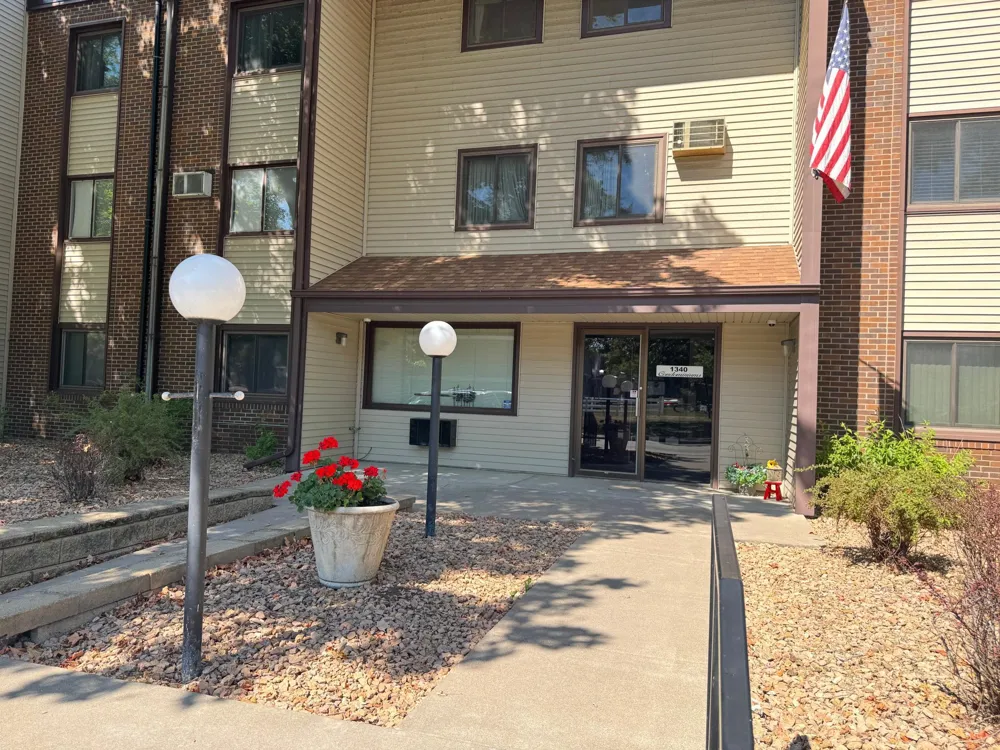 1340 9th Avenue S #202 Saint Cloud, MN 56301