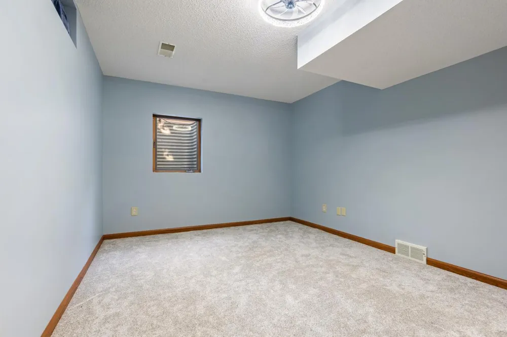 8818 Belvedere Drive Eden Prairie, MN 55347