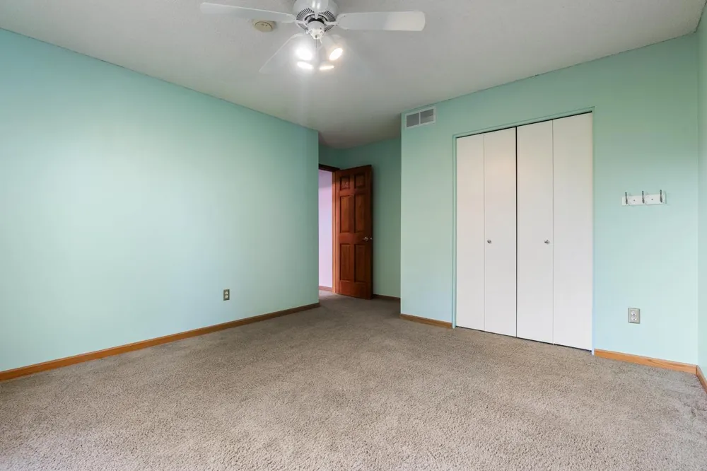 8818 Belvedere Drive Eden Prairie, MN 55347