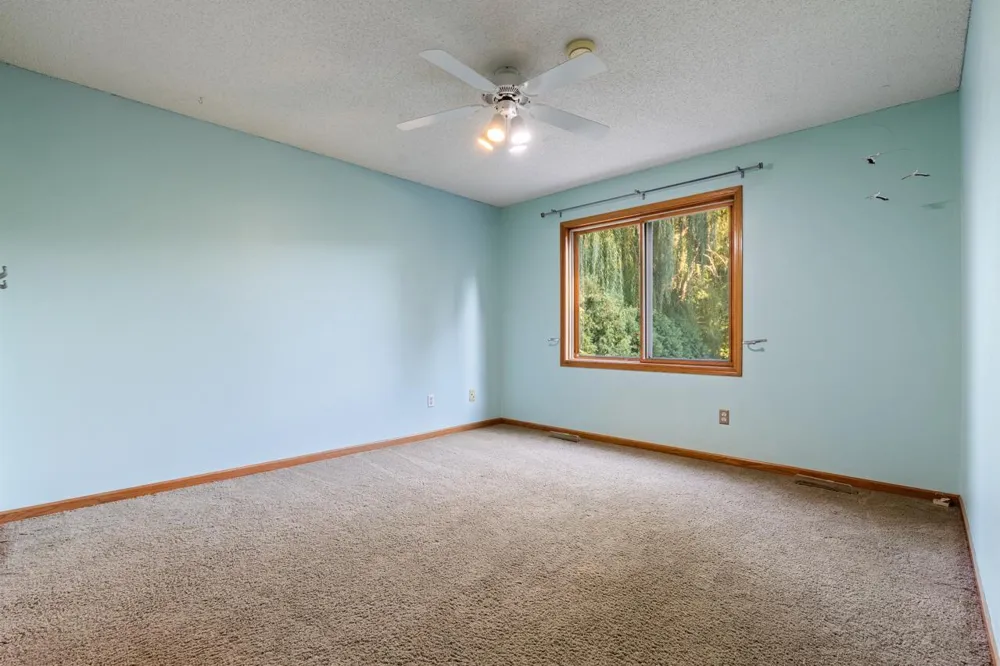 8818 Belvedere Drive Eden Prairie, MN 55347