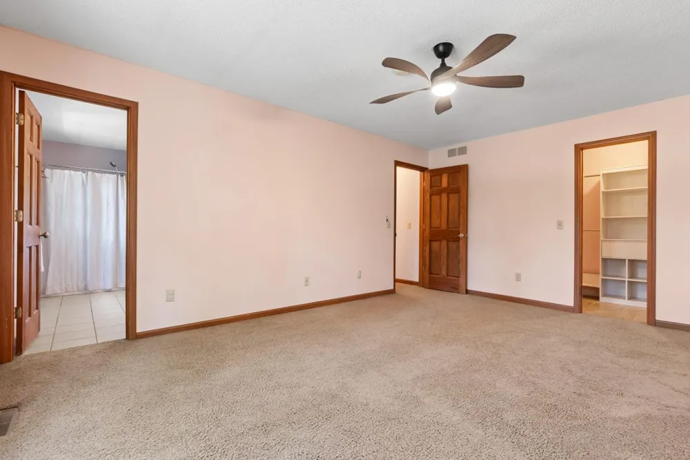 8818 Belvedere Drive Eden Prairie, MN 55347