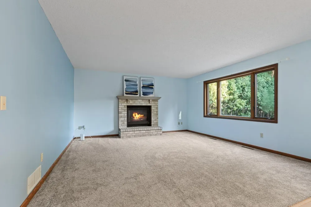 8818 Belvedere Drive Eden Prairie, MN 55347
