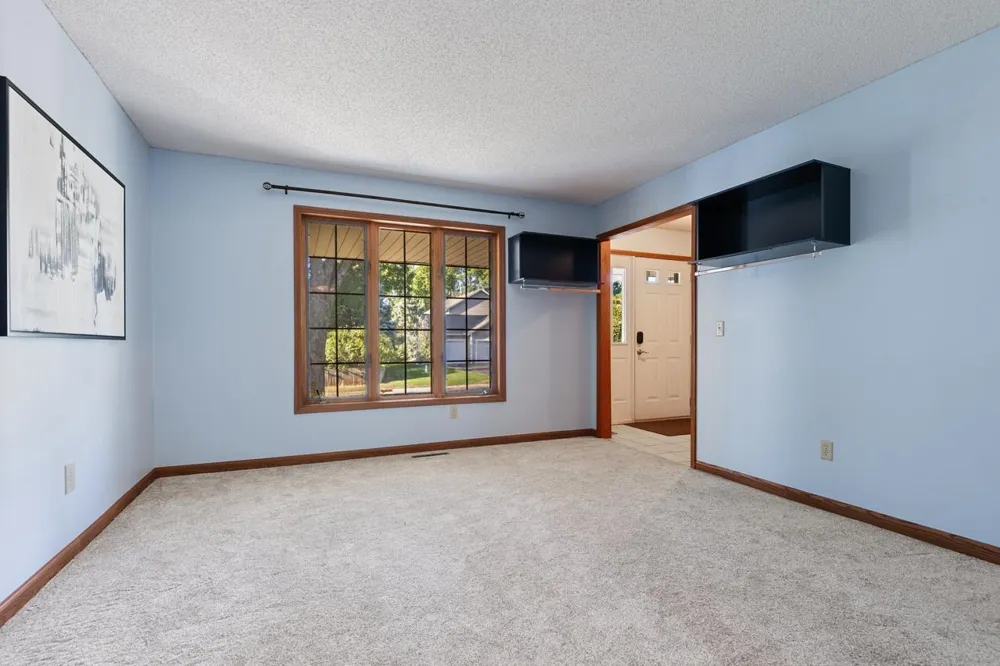 8818 Belvedere Drive Eden Prairie, MN 55347