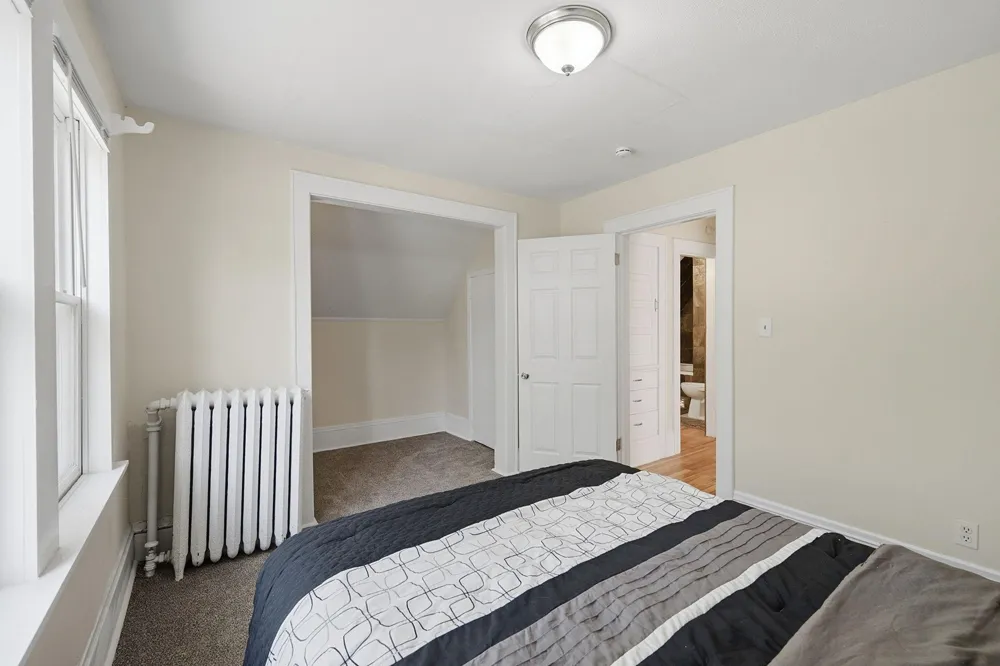 1032 Desoto Street Saint Paul, MN 55130