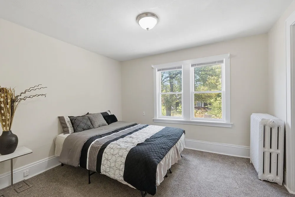 1032 Desoto Street Saint Paul, MN 55130