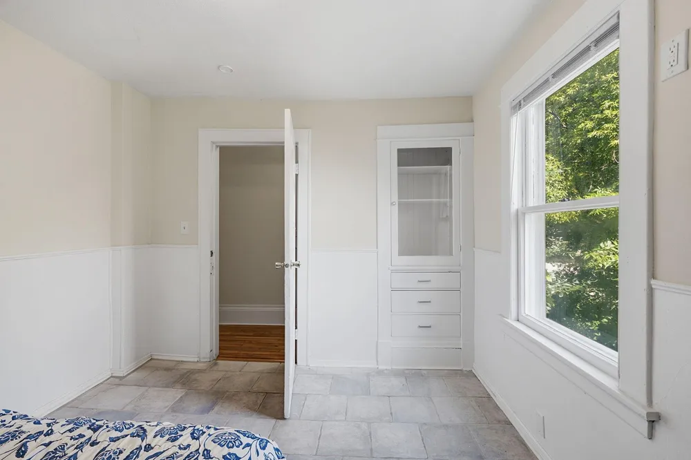 1032 Desoto Street Saint Paul, MN 55130