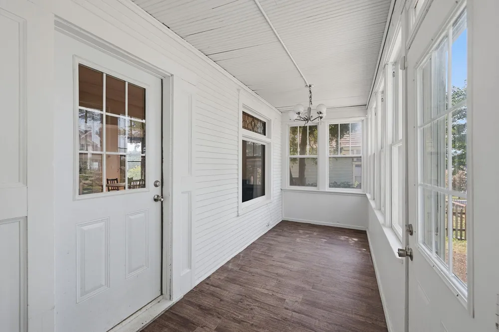 1032 Desoto Street Saint Paul, MN 55130