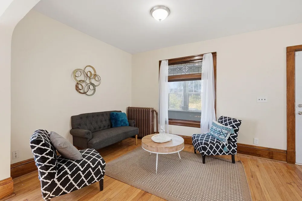 1032 Desoto Street Saint Paul, MN 55130