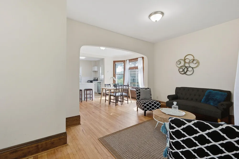 1032 Desoto Street Saint Paul, MN 55130