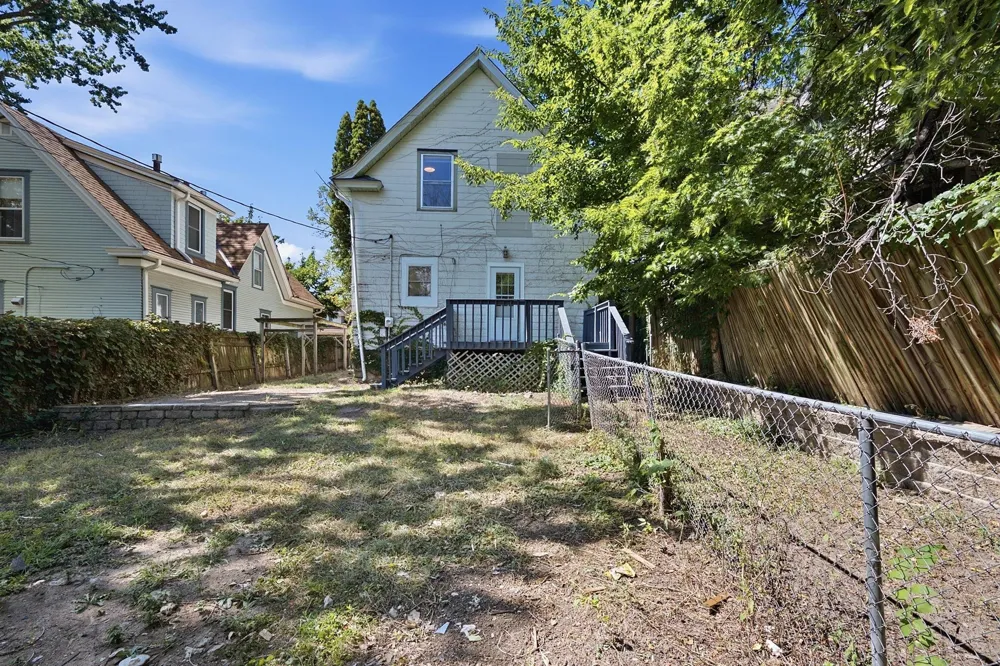 1032 Desoto Street Saint Paul, MN 55130