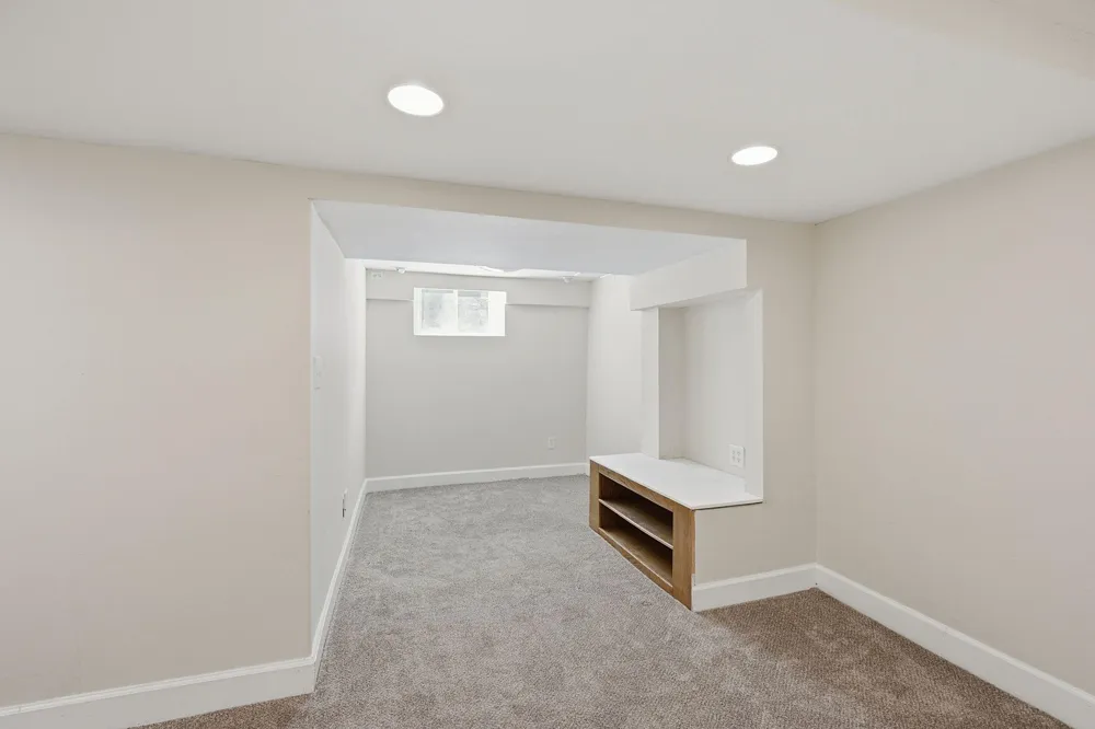 1032 Desoto Street Saint Paul, MN 55130