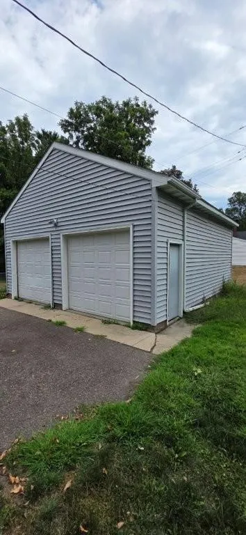 1034 Bidwell Street West Saint Paul, MN 55118
