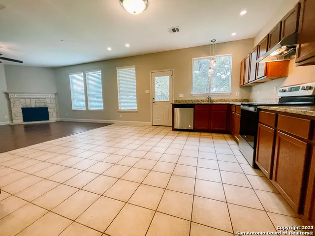 7738 Paraiso Cir Boerne, TX 78015
