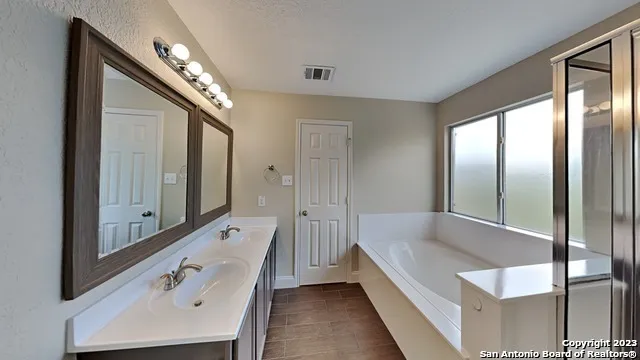 7738 Paraiso Cir Boerne, TX 78015