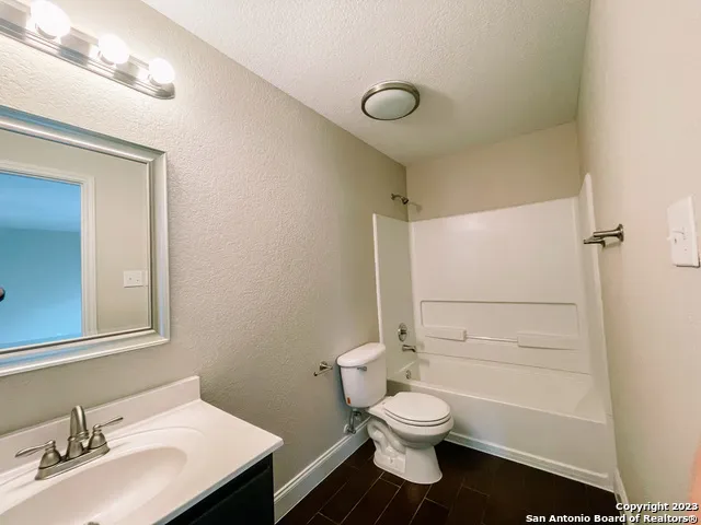 7738 Paraiso Cir Boerne, TX 78015