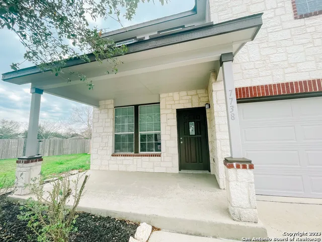 7738 Paraiso Cir Boerne, TX 78015
